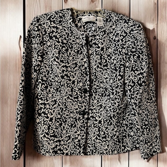 Alfred Dunner Jackets & Blazers - 3/$15 Alfred Dunner Black & White Paisley Button Blazer